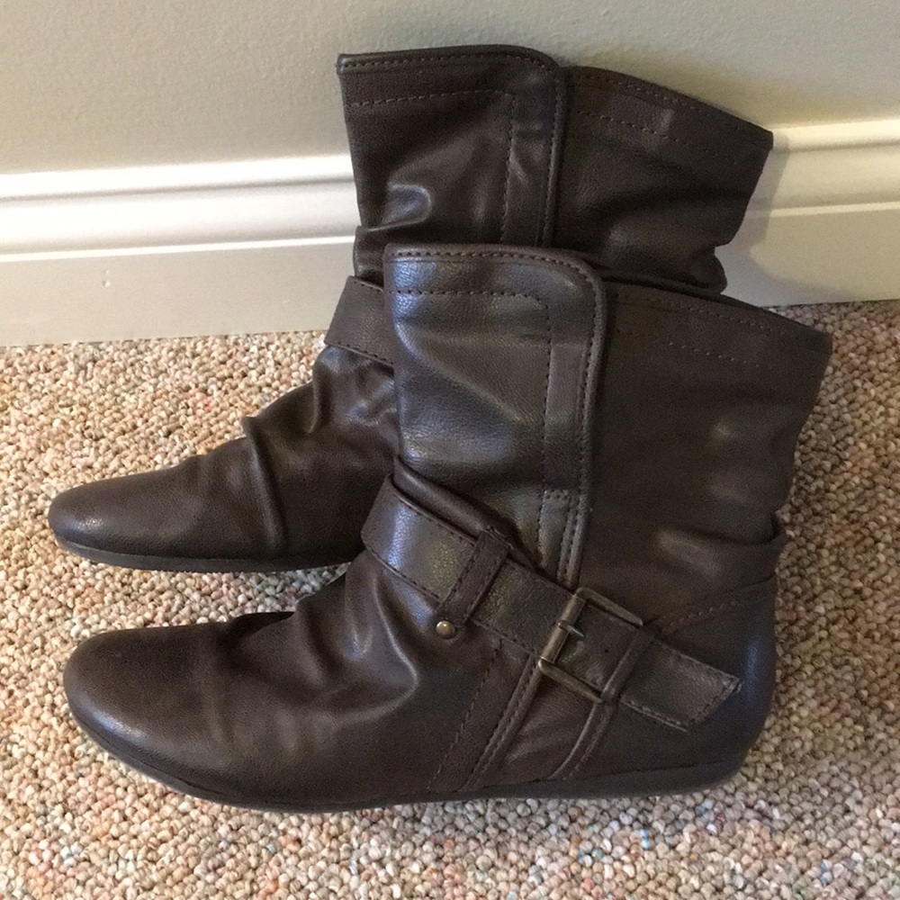 Report brown ankle boots 8.5
